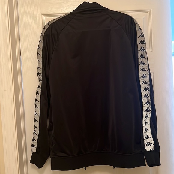 Men’s XL 2 piece Kappa Suit With Reflective Logo Trimming - Picture 7 of 8